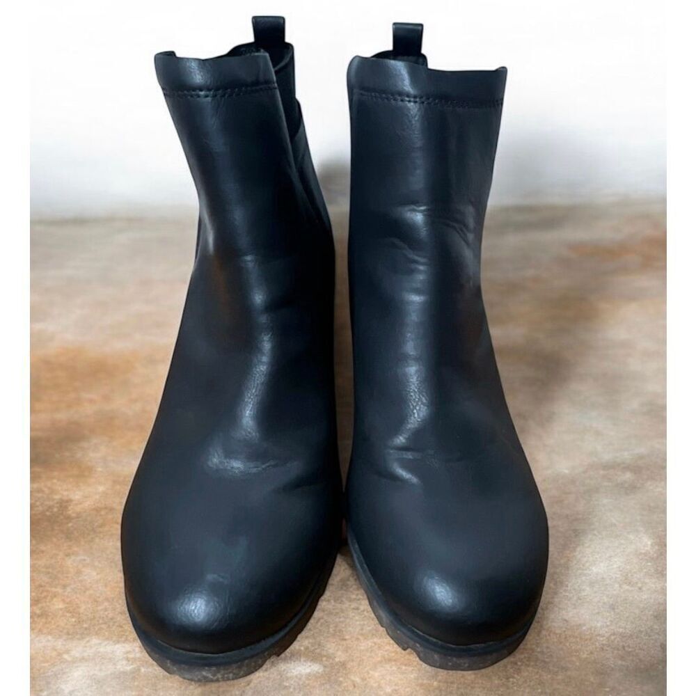 KORKS Elsie Ankle Lug Boots Black Size 9.5M - Picture 2 of 7